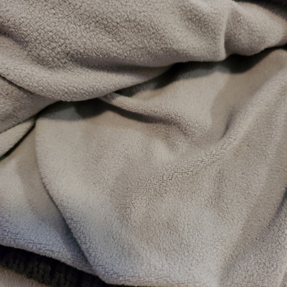 Oakley fleece lined cabled hat - Picture 4 of 6